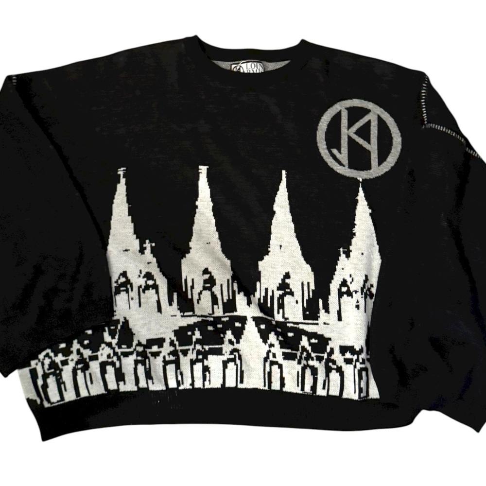 Black and White Graphic Sweater NWOT Ghost Castle